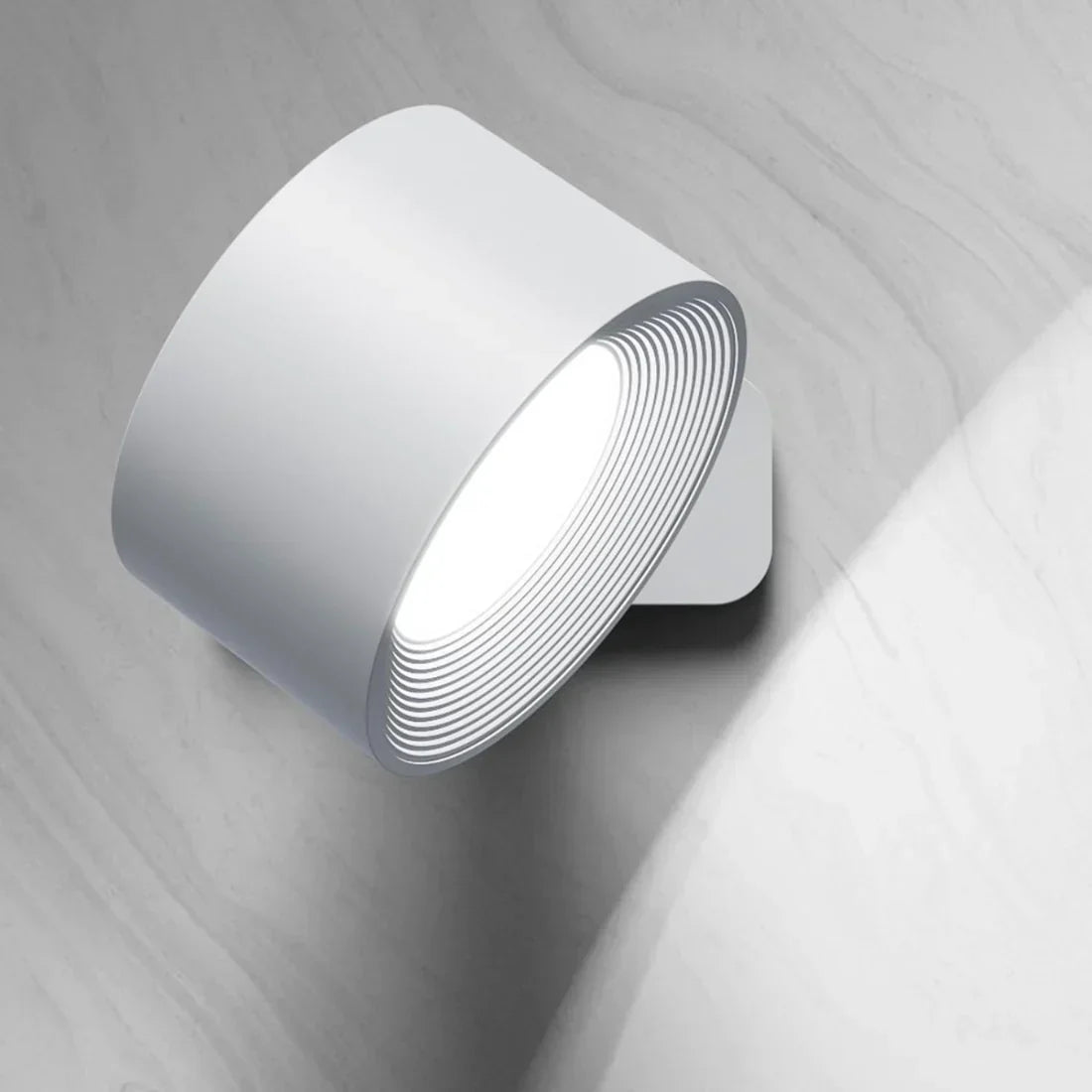 360° Wall Lamp – Kabellos, USB-wiederaufladbar & 3 Helligkeitsstufen für flexible Beleuchtung