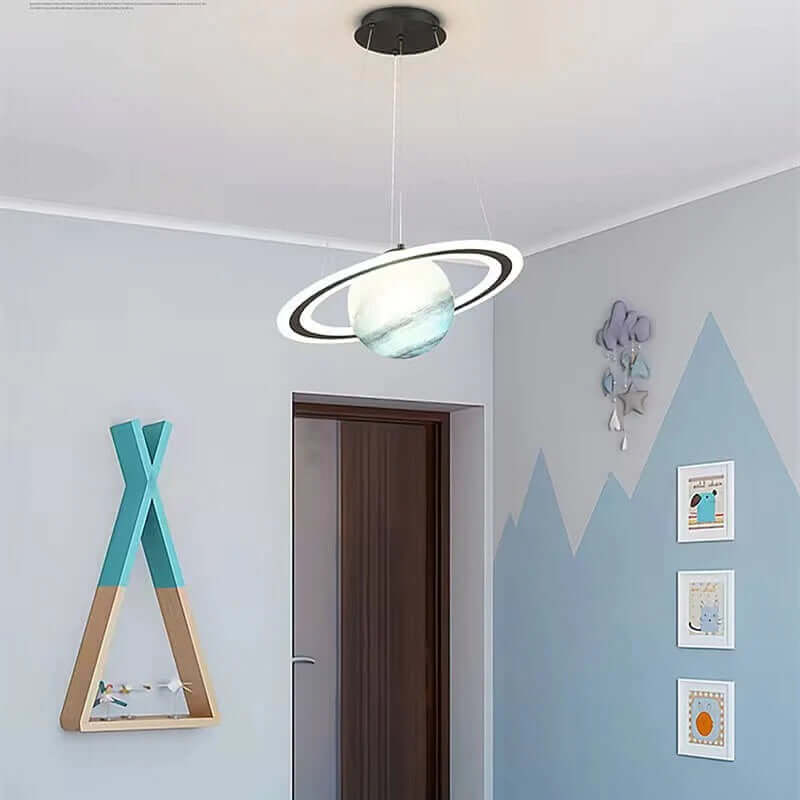 LED Planet Hanging Lamp – Kinderzimmer-Deckenlampe mit Planeten-Design & sanftem Nachtlicht