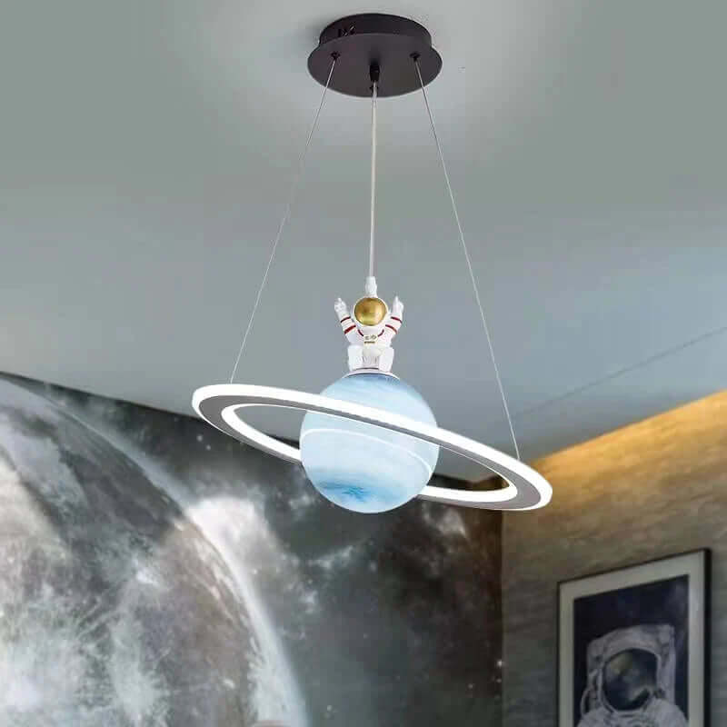 LED Planet Hanging Lamp – Kinderzimmer-Deckenlampe mit Planeten-Design & sanftem Nachtlicht