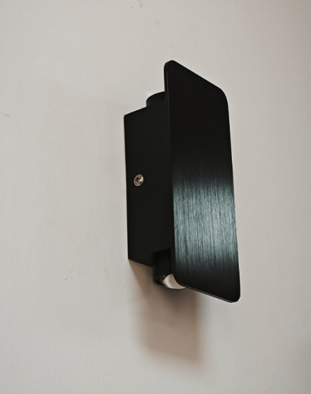 LUMINA ARC – Minimalistische LED Wandleuchte für stilvolles Wohnen