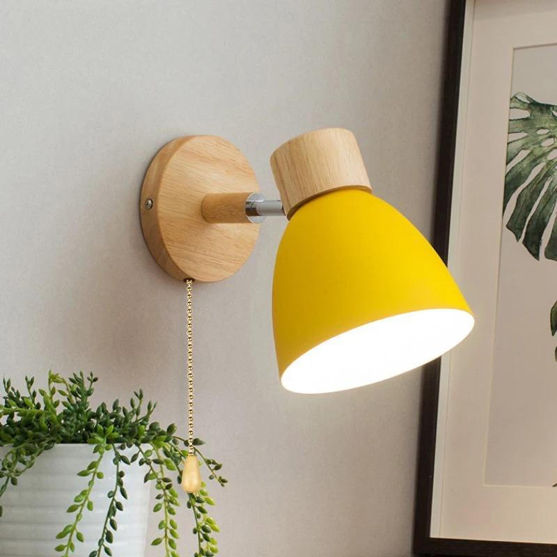 YADIEL WALL LIGHT – Nordische Wandlampe aus Holz mit Zugschalter