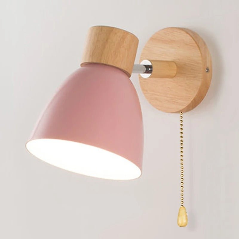 YADIEL WALL LIGHT – Nordische Wandlampe aus Holz mit Zugschalter