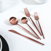 OLI - Elegantes und stilvolles Edelstahlbesteck