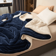 CozyLuxe – Luxuriöse Fleecedecke für ultimativen Komfort
