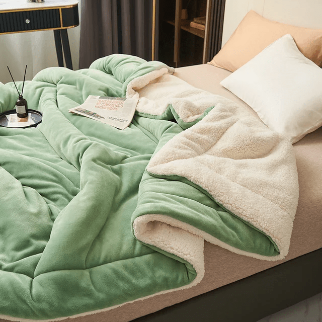 CozyLuxe – Luxuriöse Fleecedecke für ultimativen Komfort
