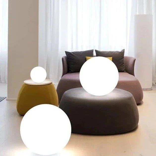 GLOWGLOBE – LED-Leuchtkugel mit 16 Farben & Fernbedienung für drinnen & draußen