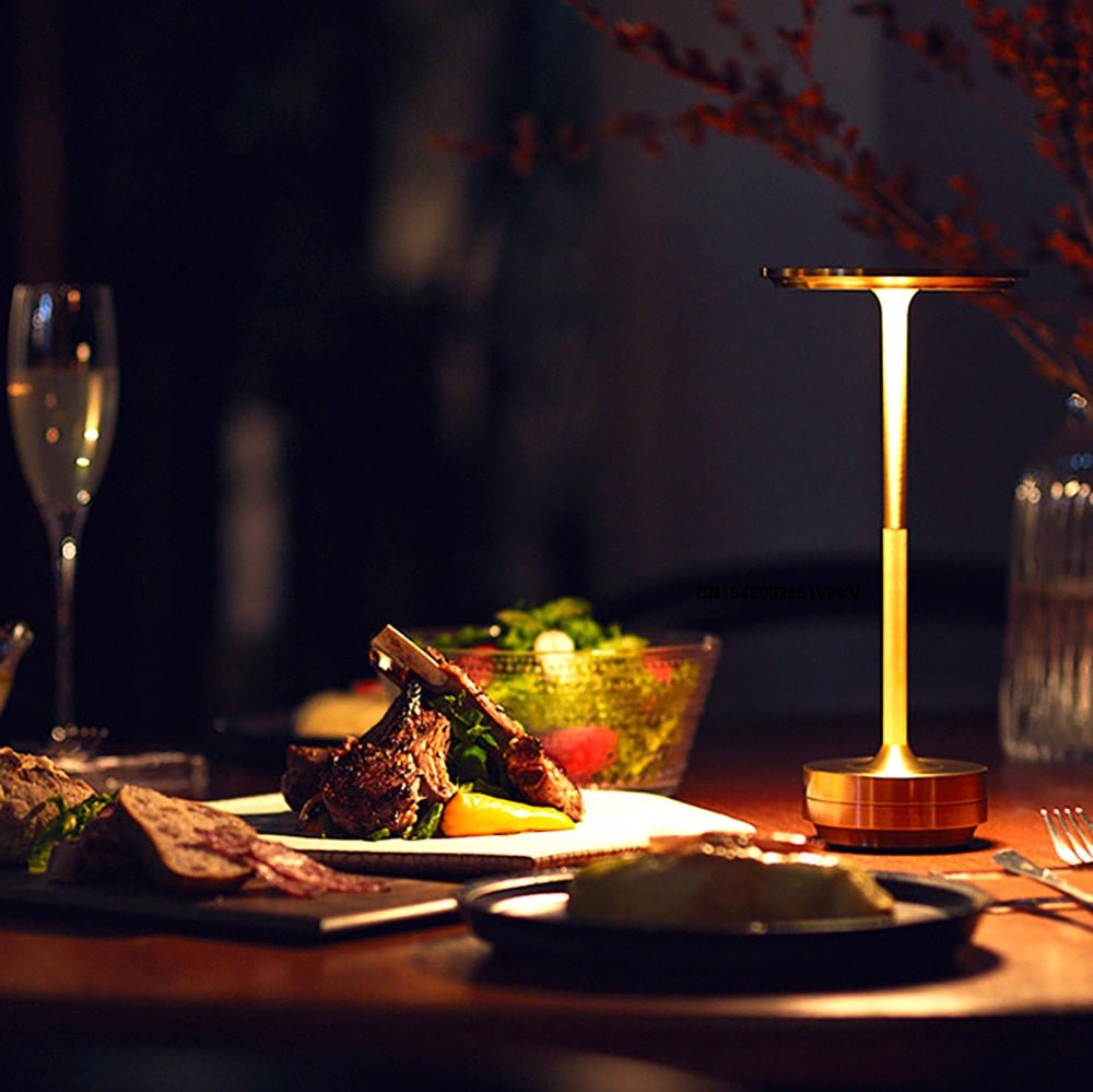 LUMINOUS – LED Tischlampe mit dimmbarem Stimmungslicht & modernem Design