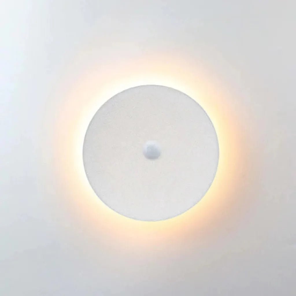 Orr Outdoor Wall Lamp – Minimalistische LED-Wandleuchte für moderne Außenbereiche