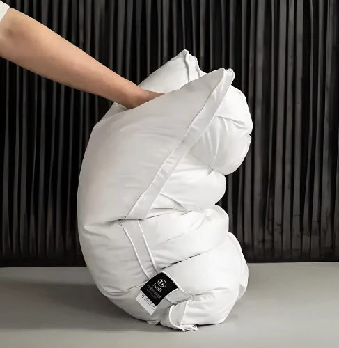 DreamFeather Pillow – Luxuriöses Gänsedaunenkissen für erholsamen Schlaf