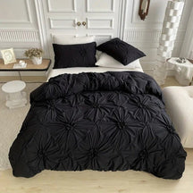 RuffledWeave Duvet Set – Elegantes Rüschblumen Bettbezug Set aus Mikrofaser