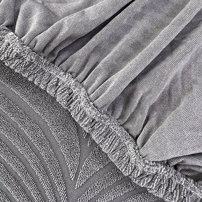 PlushSecure - Eleganter Jacquard-Sofabezug für rutschfesten Komfort