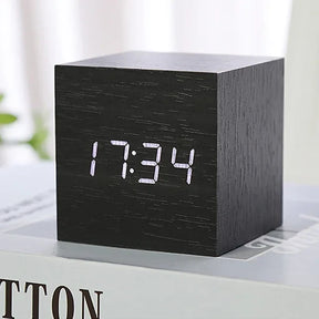 DIALUX - Classy Retro Vibe Uhr