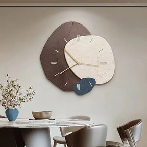 Brie - Moderne Wanduhr aus Holz
